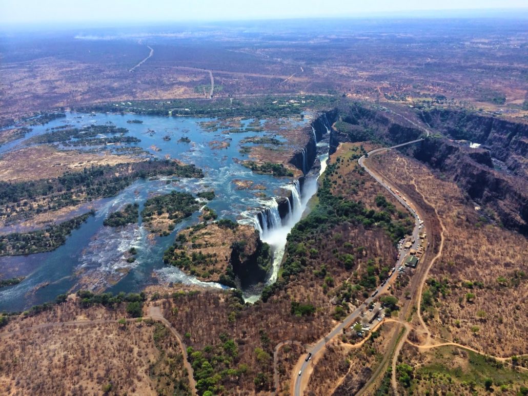 victoria-falls-view-helicopter-zimbabwe-1030x773